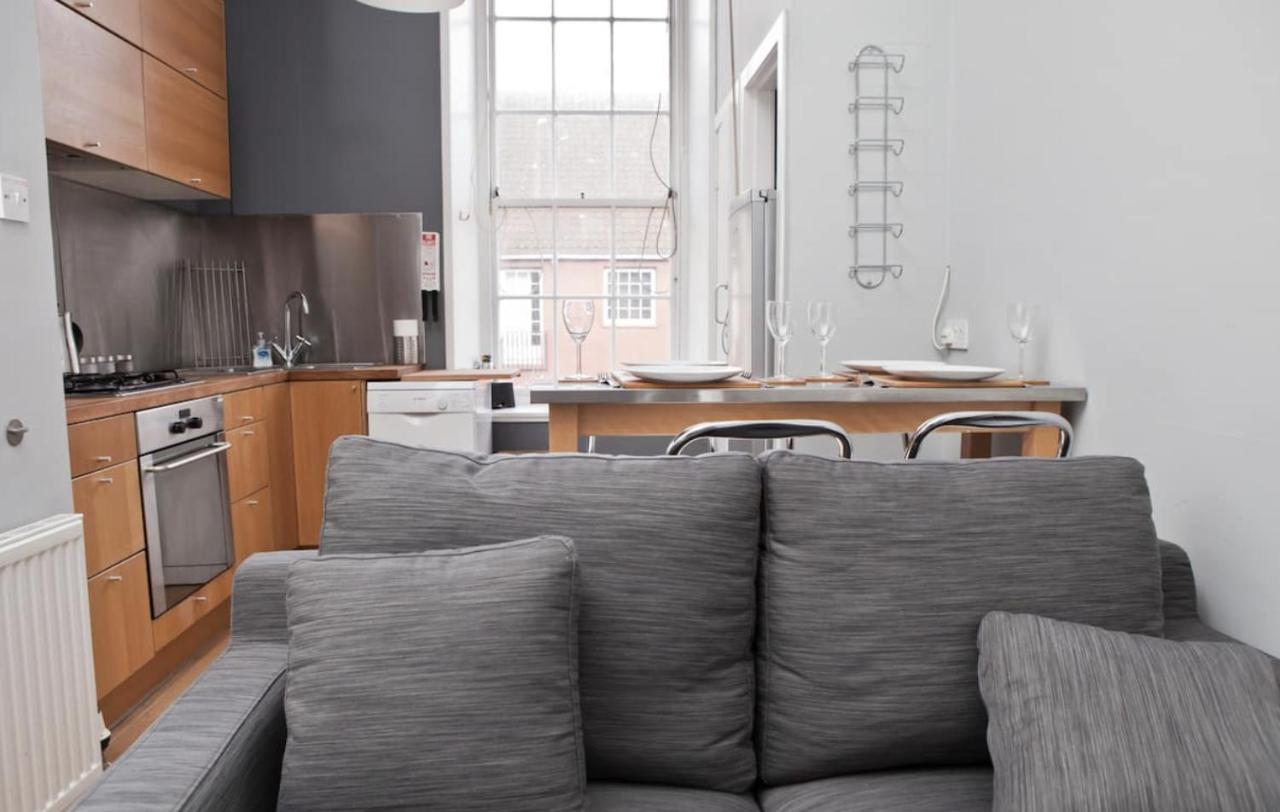אדינבורו Royal Mile Apartment מראה חיצוני תמונה